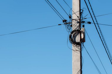 yüksek voltaj kulesi, elektrik direği