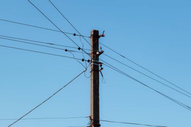 yüksek voltaj kulesi, elektrik direği