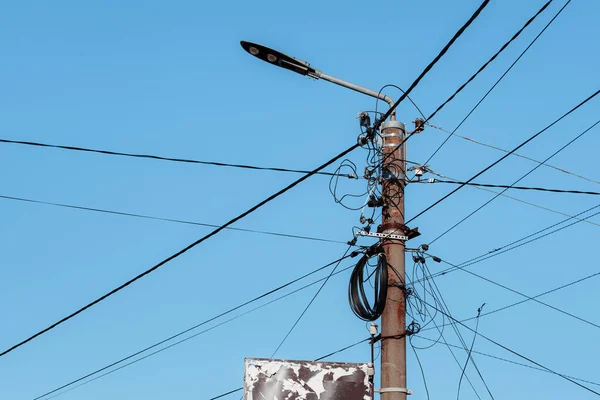 yüksek voltaj kulesi, elektrik direği