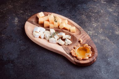 Tahtada ballı peynir seti