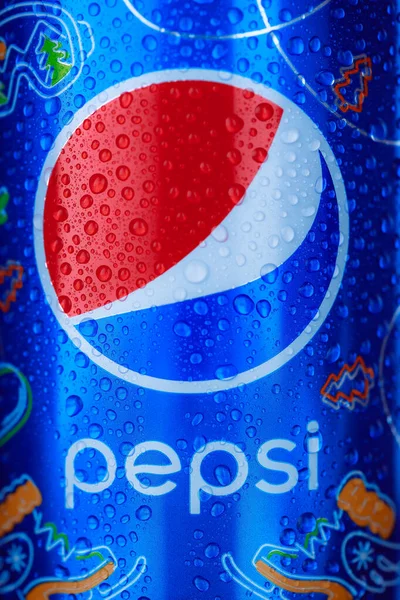 Metal Pepsi kavanozunu kapat.