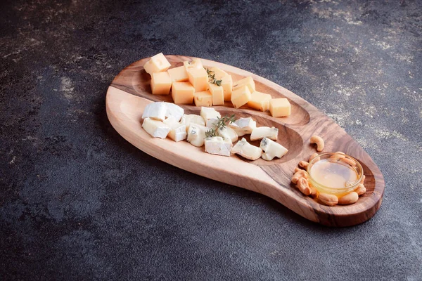 Tahtada ballı peynir seti