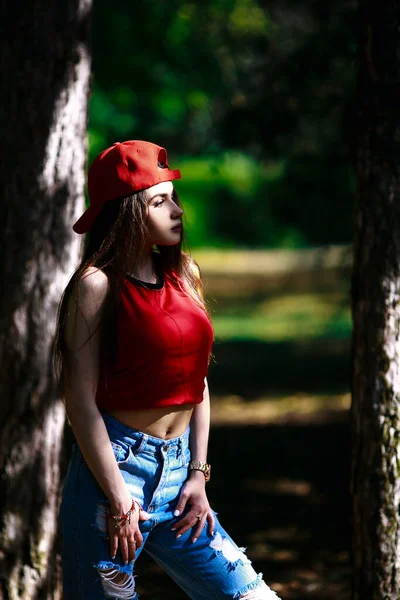 Red Cap Topic Beautiful Serious Expression Girl Long Hair Summer — Fotografia de Stock