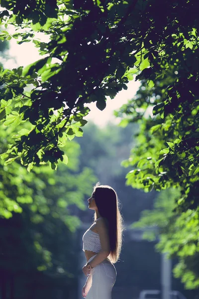 Schöne Mädchen Central Park Alles Weißen Stil — Stockfoto