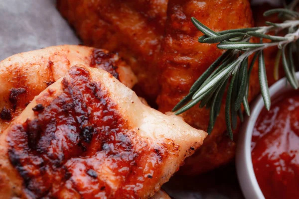 Original Serving Meat Dishes Crispy Fried Chicken Wings Thighs Breaded — ストック写真