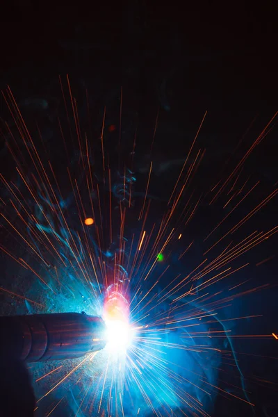 Metal Soldagem Com Faíscas Fumaça — Fotografia de Stock