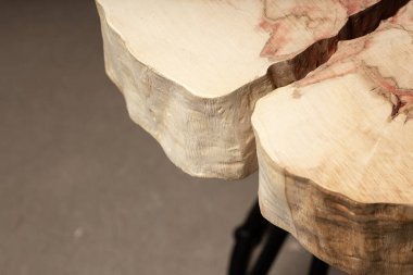 Wood Slice desk construction design