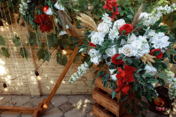 Wedding Day Decorations Flowers Light Bulbs Illuminations — Stockfoto