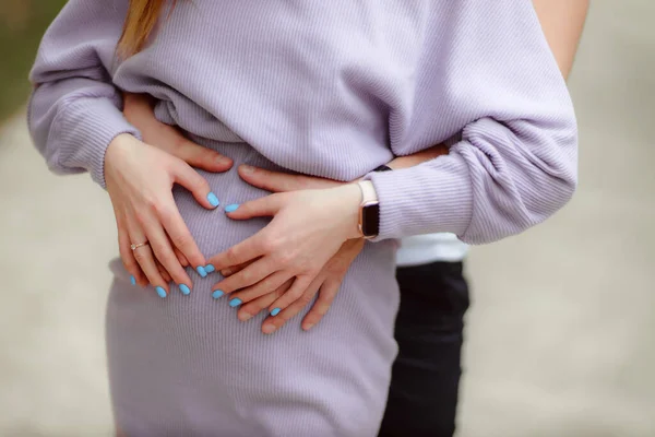 Loving Wife Husband Expecting Baby Pregnant Woman — Stock Photo, Image
