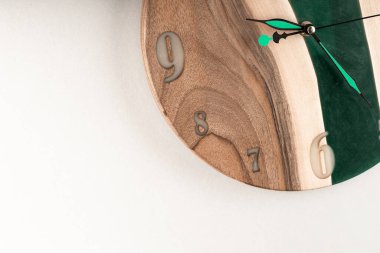 decoration wall clock made of wood 
