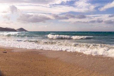 Fırtınalı bir günde Spiaggia di capo bianco plajı, Portoferraio, Isola D 'Elba (Elba Adası), Toscana (Toscana), İtalya
