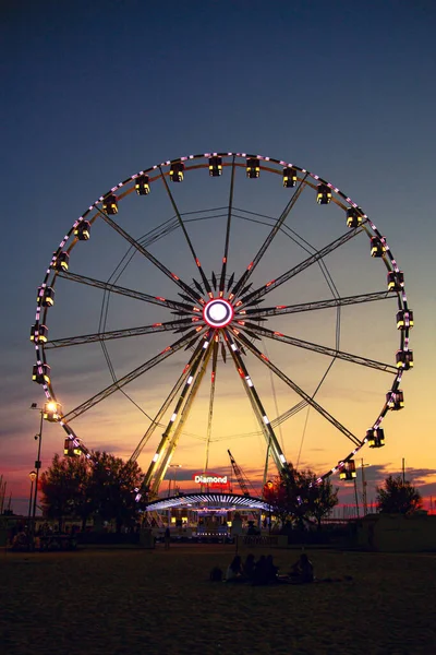 Rimini Italy July 2020 Colorful Ferris Wheel Sunset Harbour Rimini — Foto de Stock