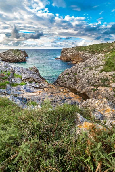 Costa Scogliere Mar Cantabrico Buelna Llanes Asturie Spagna Europa — Foto Stock