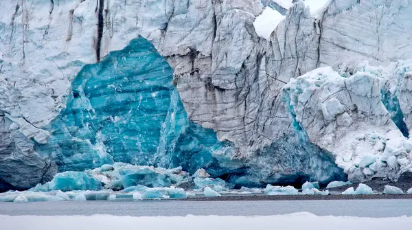 Deep Blue Glacier Pobliżu Alesund Kongsfjord Kings Bay Oscar Land — Zdjęcie stockowe