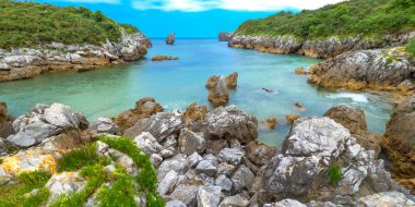 Buelna, Sahil ve Kayalıklar, Cantabrian Denizi, Buelna, Llanes, Asturias, İspanya, Avrupa