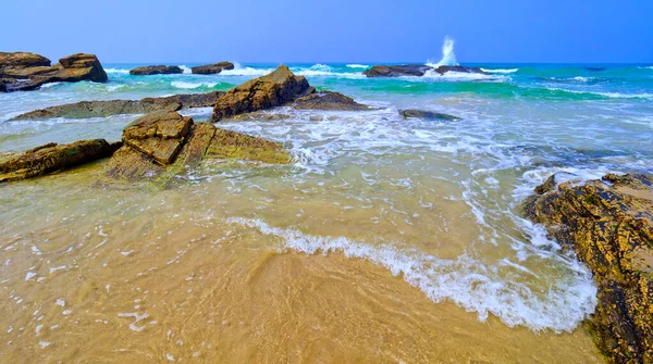 Katedraalien Ranta Playa Las Catedrales Playa Aguas Santas Luonnonmuistomerkki Cantabric — kuvapankkivalokuva