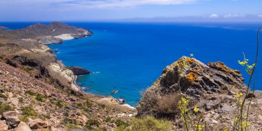 Vela Blanca Volkanik Kubbesi, Cabo de Gata-Nijar Doğal Parkı, UNESCO Biyosfer Rezervi, Sıcak Çöl İklim Bölgesi, Almerya, Endülüs, İspanya, Avrupa