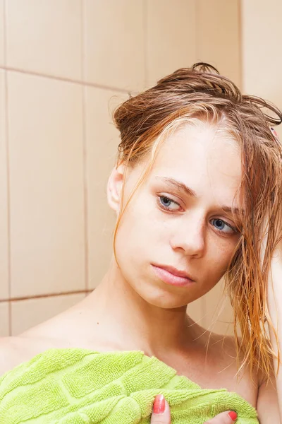 Kızıl saçlı e silin