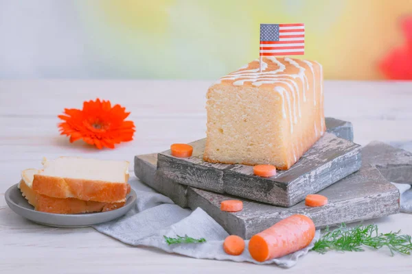 Carrot cupcake on the table. — Stock Photo, Image