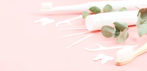 Bamboo Toothbrush Floss Toothpicks Tube Toothpaste Right Soft Pink Background — Stock Photo, Image