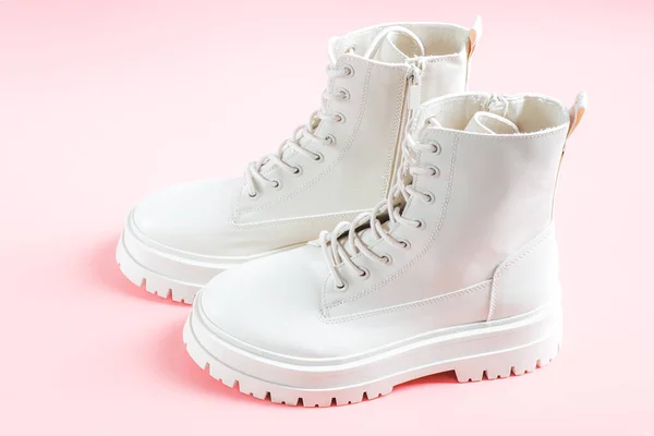 White Demi Season Martens Boots Made Eco Leather Rough Sole — 스톡 사진