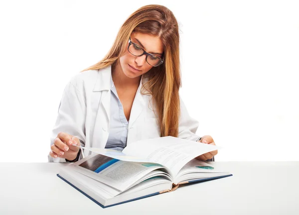 Medico studiando — Foto Stock