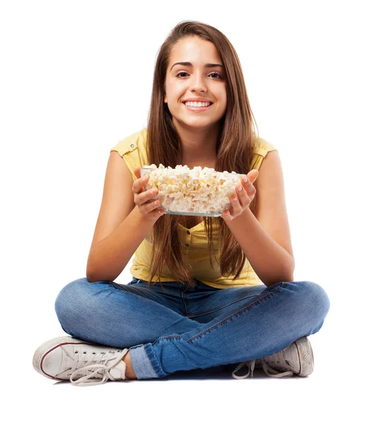 Woman holding pop corn bowl — Stock Photo, Image