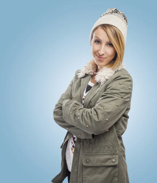 Mujer con gorra de lana —  Fotos de Stock