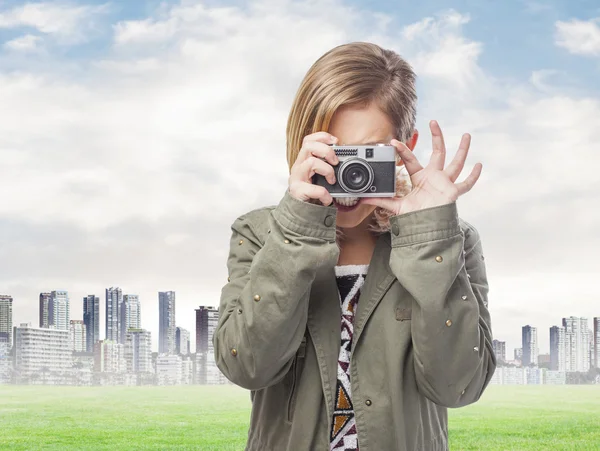 Žena fotí — Stock fotografie