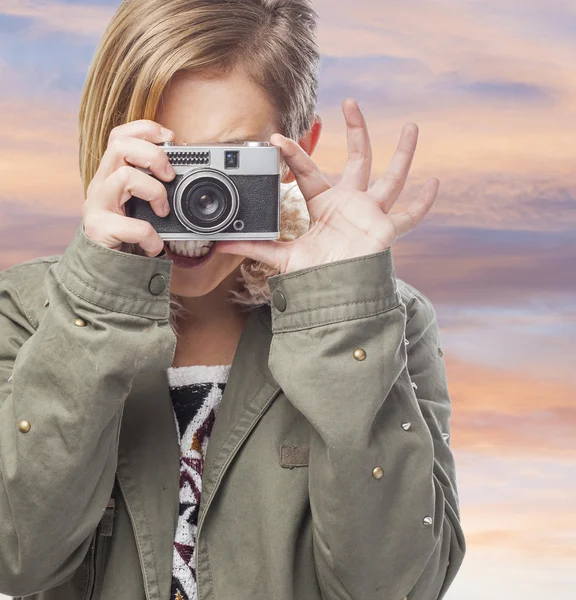 Mujer tomando fotos — Foto de Stock