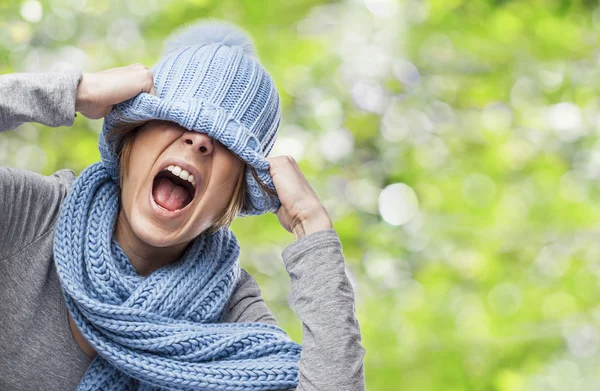 Woman covering head — Stock Photo, Image