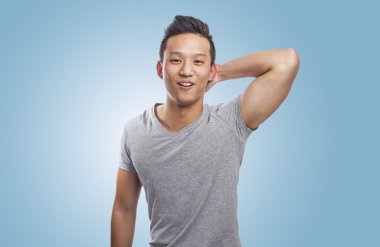 adam dinleniyor