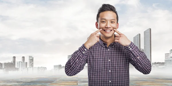 Asian man smiling — Stock Photo, Image