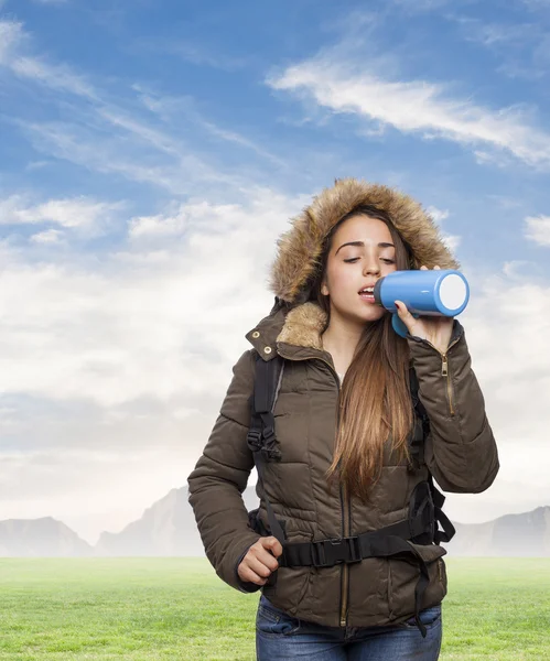 Woman drinking water — Stock Photo, Image