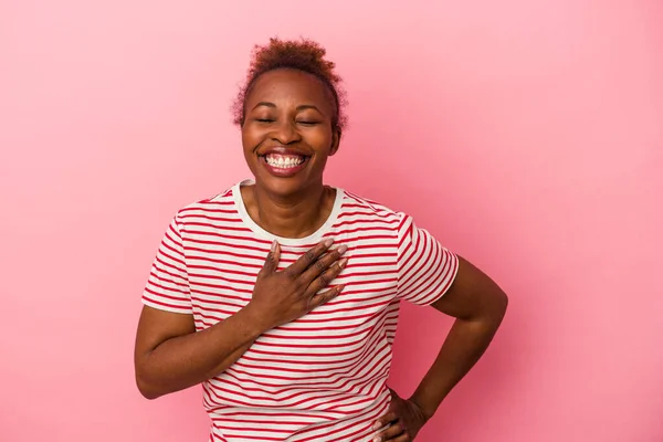 Young African American Woman Isolated Pink Background Laughing Keeping Hands — Stock Photo, Image