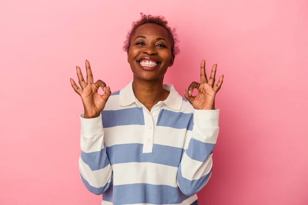 Young African American Woman Isolated Pink Background Cheerful Confident Showing — Stock Photo, Image