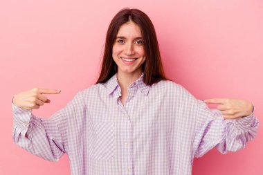 Parmaklarınla işaret et, olumlu hisset.