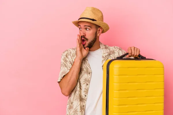 Young Caucasian Man Tattoos Going Travel Isolated Pink Background Saying — Stock Photo, Image