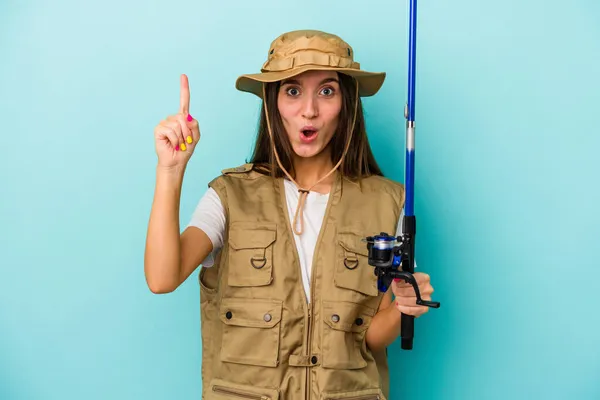 Young Caucasian Fisherwoman Isolated Blue Background Having Some Great Idea — Stock Photo, Image