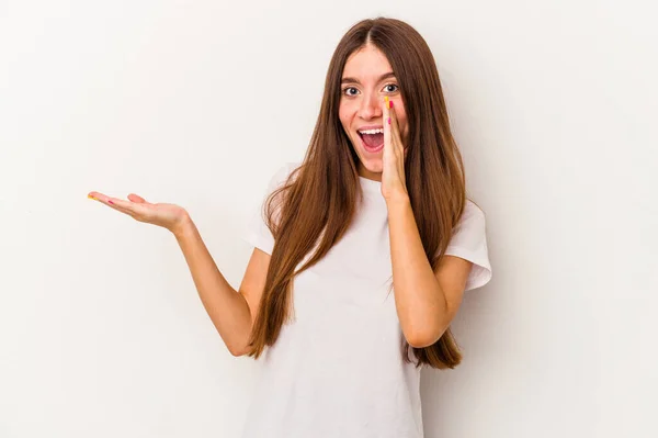 Donna Caucasica Giovane Isolata Sfondo Bianco Tiene Spazio Copia Una — Foto Stock