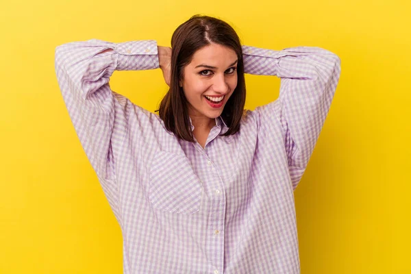 Mulher Branca Jovem Isolado Fundo Amarelo Gritando Muito Animado Apaixonado — Fotografia de Stock