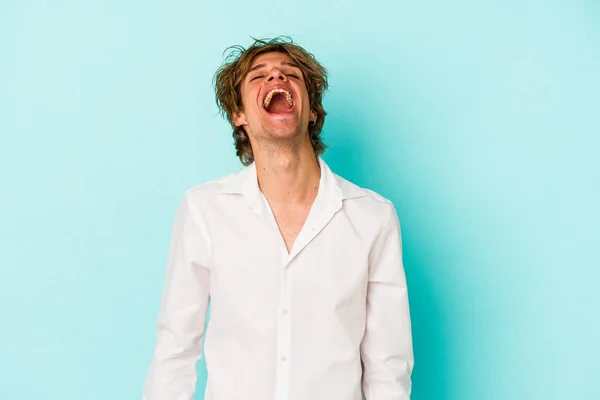 Young Caucasian Man Make Isolated Blue Background Relaxed Happy Laughing — Stock Photo, Image