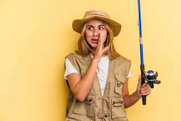 Young Caucasian Blonde Fisherwoman Holding Rod Isolated Yellow Background Saying — Stock Photo, Image