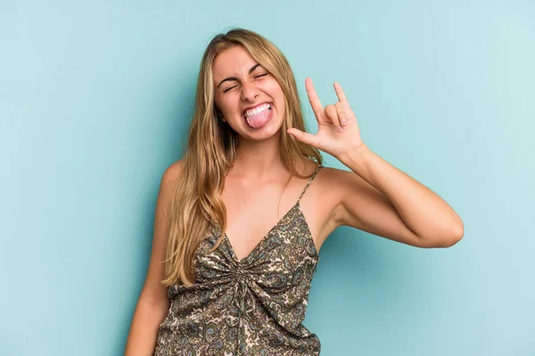 Young Caucasian Blonde Woman Isolated Blue Background Showing Rock Gesture — Stock Photo, Image