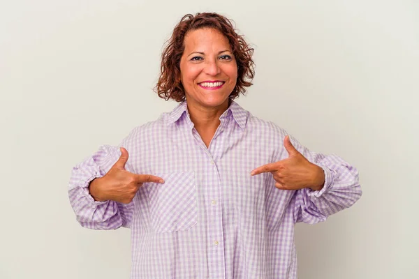 Middle Age Latin Woman Isolated White Background Person Pointing Hand —  Fotos de Stock