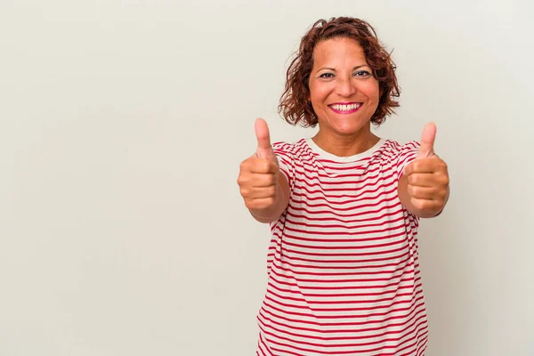 Middle Age Latin Woman Isolated White Background Smiling Raising Thumb — Photo