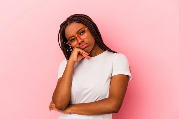 Mladá Africká Americká Žena Izolované Růžovém Pozadí Unavený Opakující Úkol — Stock fotografie