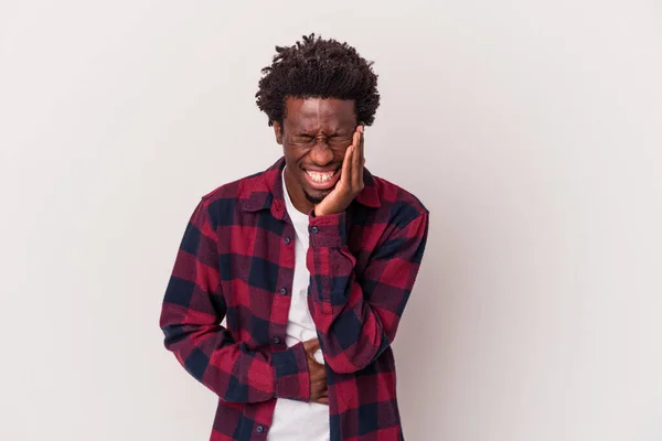 Jonge Afrikaanse Amerikaanse Man Geïsoleerd Witte Achtergrond Lacht Gelukkig Heeft — Stockfoto