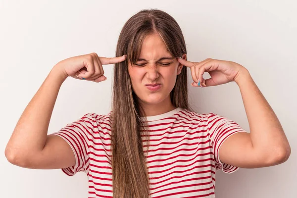 Young Caucasian Woman Isolated White Background Focused Task Keeping Forefingers — Stock Photo, Image