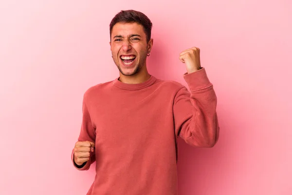 Young Caucasian Man Tattoos Isolated Yellow Background Cheering Carefree Excited — Fotografie, imagine de stoc